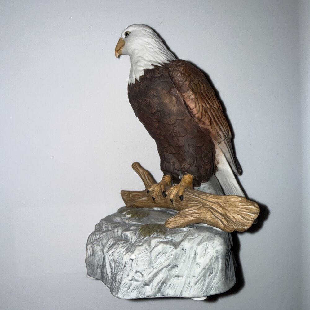 Vintage 1980s LaVie Abbey Collection Porcelain Bald Eagle Figurine NIB Mint
